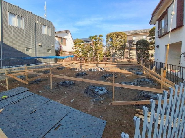 越谷市西方1丁目 新築分譲住宅の外観