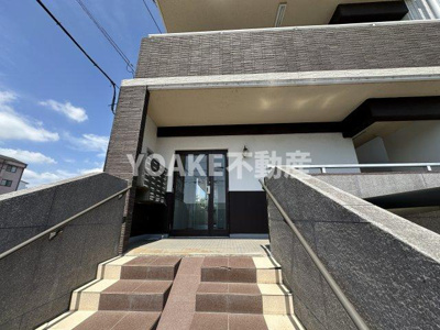 【エントランス】 | ピアチェーヴォレ