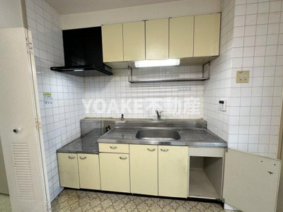 【キッチン】 | ピアチェーヴォレ | 画像は清掃前のものです。現況優先。