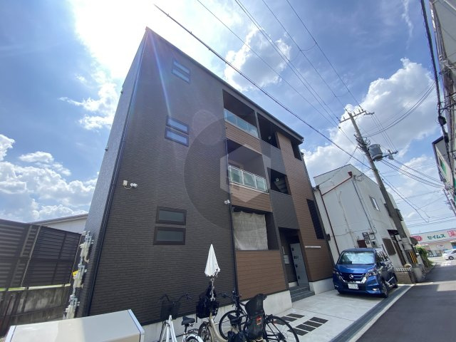 レガリスト長瀬の外観