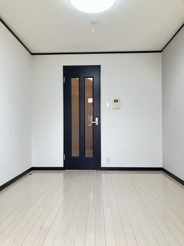 【寝室】 | ホワイトヴィラ杉本