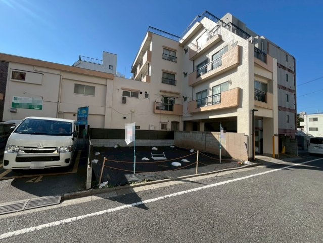 豊島区東池袋2丁目　建築条件無し売地の前面道路含む現地写真|現地写真

現地ご見学希望・資料請求などお気軽にお問い合わせ下さい！
03-5990-5201