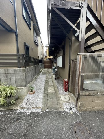 村田荘のエントランス