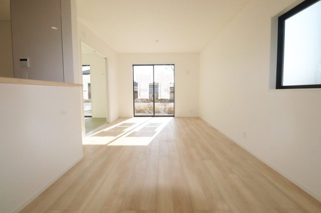 郡山市大槻町字三角田　　　５号棟　　　大槻小学校、大槻中学区の和室