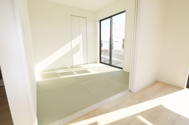 郡山市大槻町字三角田　　　５号棟　　　大槻小学校、大槻中学区の和室