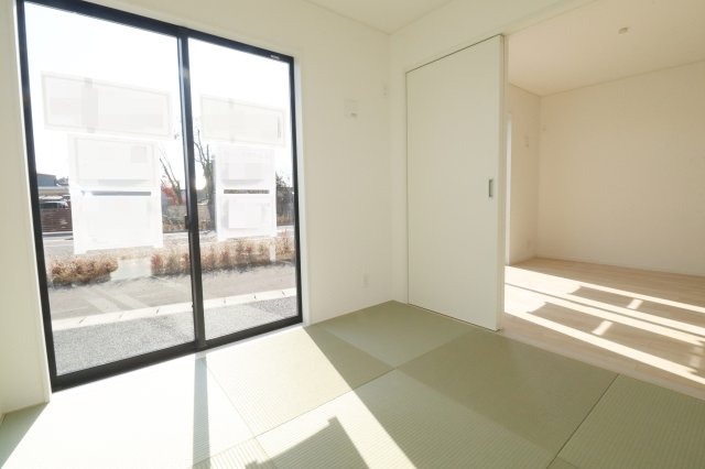 郡山市大槻町字三角田　　　５号棟　　　大槻小学校、大槻中学区の収納