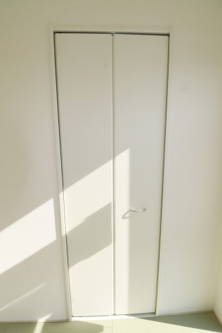 郡山市大槻町字三角田　　　５号棟　　　大槻小学校、大槻中学区の収納