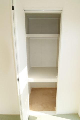 郡山市大槻町字三角田　　　５号棟　　　大槻小学校、大槻中学区のトイレ