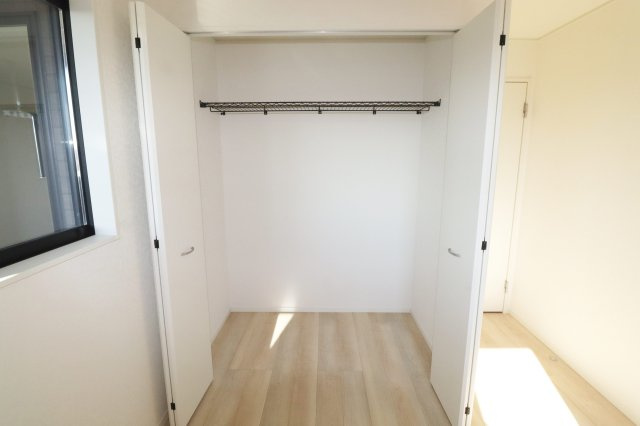 郡山市大槻町字三角田　　　５号棟　　　大槻小学校、大槻中学区の洋室