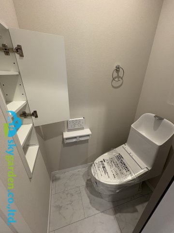 茅ヶ崎市香川5丁目　新築戸建　全11棟3号棟のトイレ|清潔感のあるトイレです