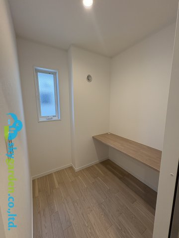 茅ヶ崎市香川5丁目　新築戸建　全11棟3号棟の内装|ワークスペースとしてご利用いただけます。