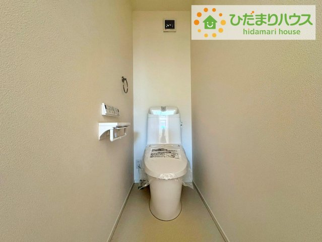 日立市東金沢町1丁目　新築戸建　1号棟のトイレ|トイレは1F、2F共に完備！取り合いになることがありませんね(^^)/