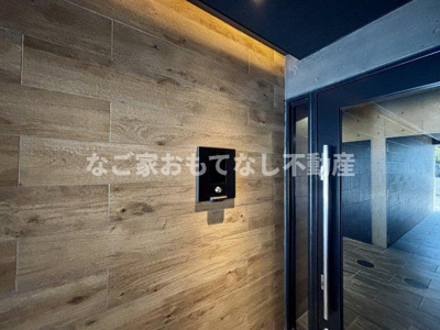 【エントランス】 | Amirl Premier Heian-dori 