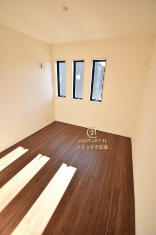 リーブルガーデン  水戸見川　12期　3の洋室|採光バッチリ・通風良好です。
たっぷり差し込む陽光がお部屋を明るく照らします！