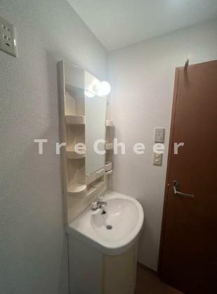 YKマンション3の独立洗面台