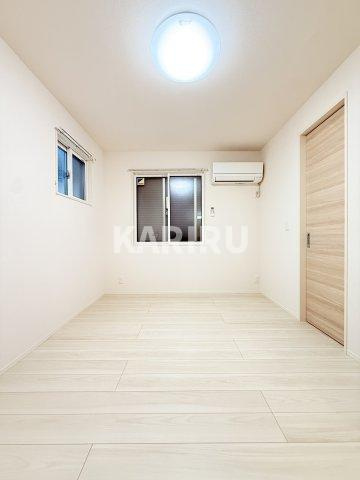 スペチアーレ中宮の居間・リビング