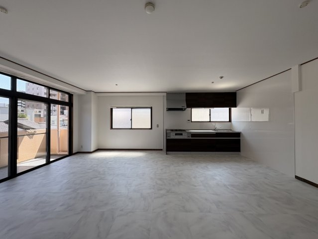 リアライズ尾頭橋｜名古屋市の賃貸ならMy賃貸の居間・リビング|リアライズ尾頭橋