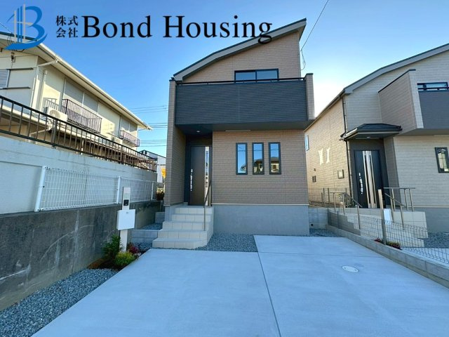 全居室収納あり・お車並列2台駐車可　春日台9丁目　全2棟　A号棟