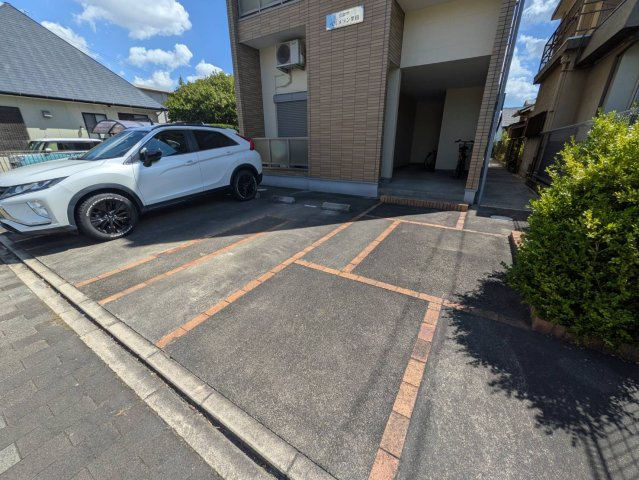 ベルメゾン柴田の駐車場