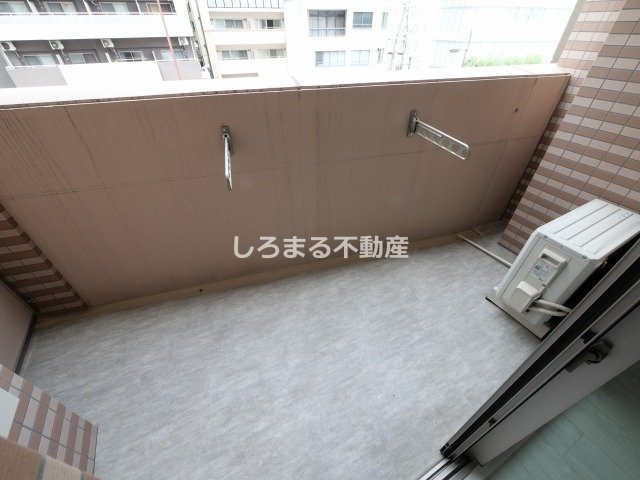 セイワパレス森ノ宮中央のバルコニー
