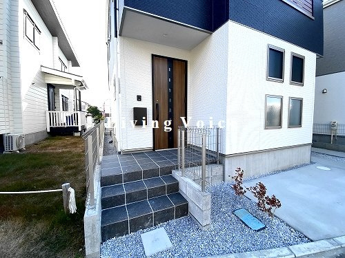 【エントランス】 | 【仲介手数料０円】茅ヶ崎市南湖4期　新築一戸建て　全2棟 | 1号棟　茅ヶ崎市南湖4期　新築一戸建て　全2棟