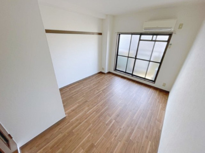 【居間・リビング】 | ベルエトワールＫ | 使いやすいお部屋です