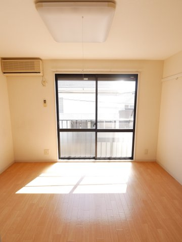 フレグランスSⅡの洋室|＊別室の写真につき現況優先です