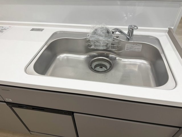 RESET HOUSE－リセットハウス－小倉南区朽網東6丁目　【小倉南区　中古戸建て】のキッチン|ステンレス製のシンク♪【小倉南区　中古戸建て】