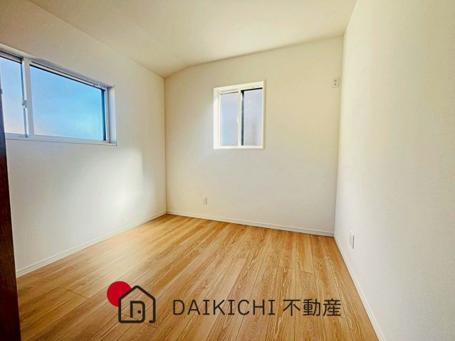 【洋室】 | 久喜市吉羽第6期　ワイウッドコート　新築戸建　全5棟　2号棟