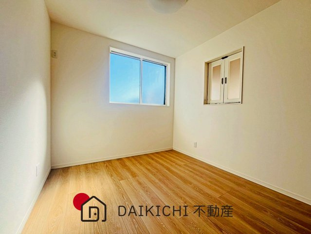 【洋室】 | 久喜市吉羽第6期　ワイウッドコート　新築戸建　全5棟　2号棟
