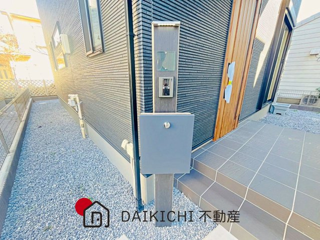 【玄関】 | 久喜市吉羽第6期　ワイウッドコート　新築戸建　全5棟　2号棟