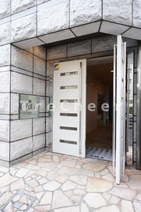 ガーラステージ西巣鴨のエントランス