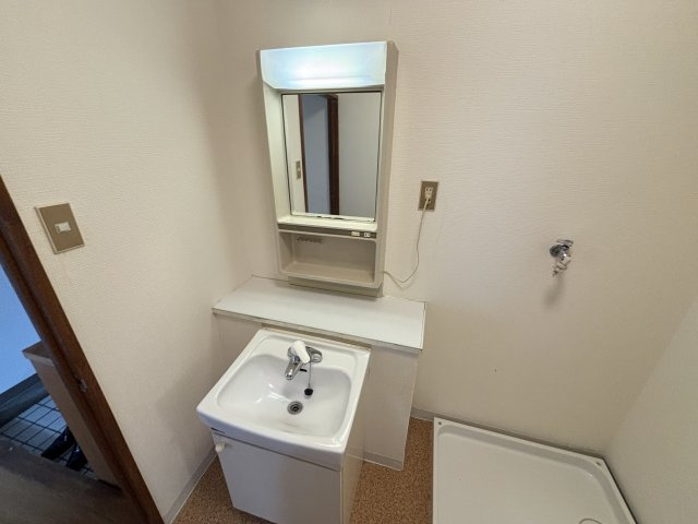 ＫＴＤ東福生の独立洗面台