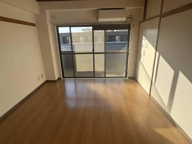 ＫＴＤ東福生の居間・リビング