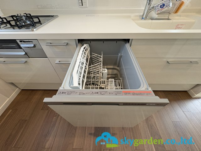 茅ヶ崎市香川5丁目　新築戸建　全11棟8号棟のキッチン|食洗機付いてます