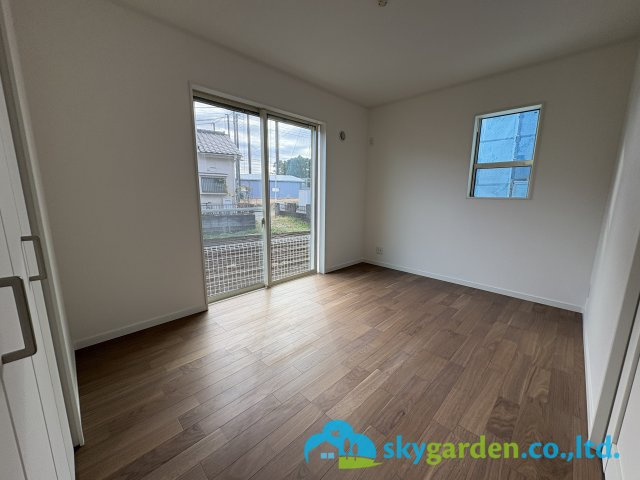 茅ヶ崎市香川5丁目　新築戸建　全11棟8号棟の子供部屋|お子さんのお部屋にいかがでしょうか