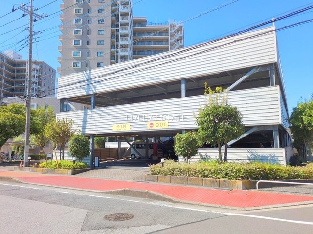 サンライトシティ松原壱番館の駐車場