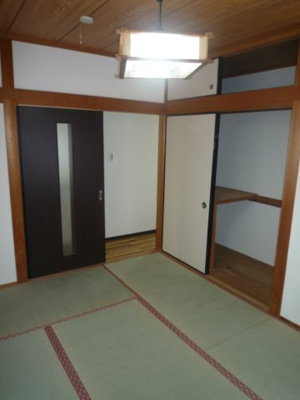 【和室】 | 枚方市香里ケ丘１１丁目【中古戸建て】 | 6帖和室