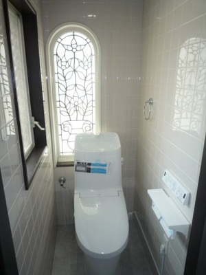 【トイレ】 | 枚方市香里ケ丘１１丁目【中古戸建て】 | 2F