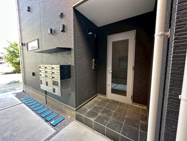 エミネックス芝中田のエントランス