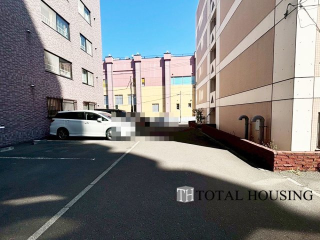 【駐車場】 | ガーデンヒルズ　ラ・モード白石ステーション | 平面駐車場です。