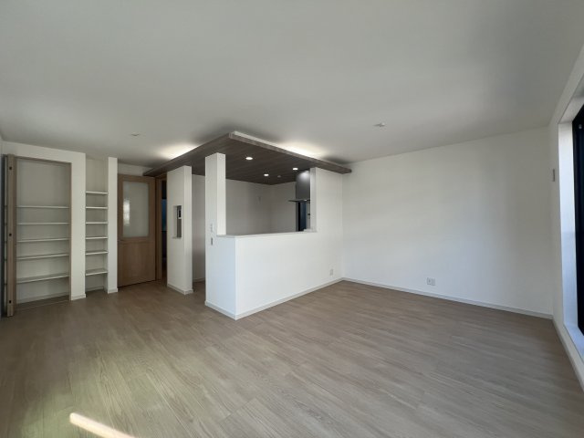 外観見た目も大事です！【鶴見区北寺尾7丁目】新築戸建の居間・リビング