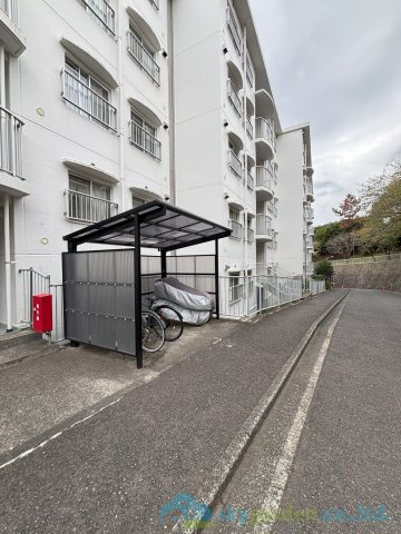 エクレール二宮 B棟の駐輪場