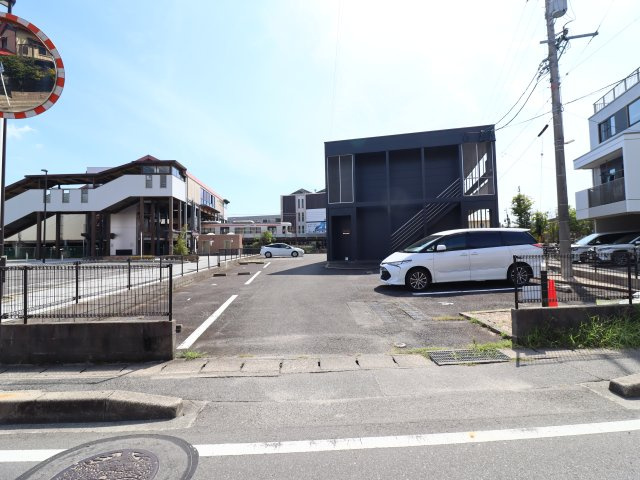 【駐車場】の画像