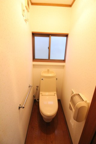 田寺4丁目一戸建のトイレ