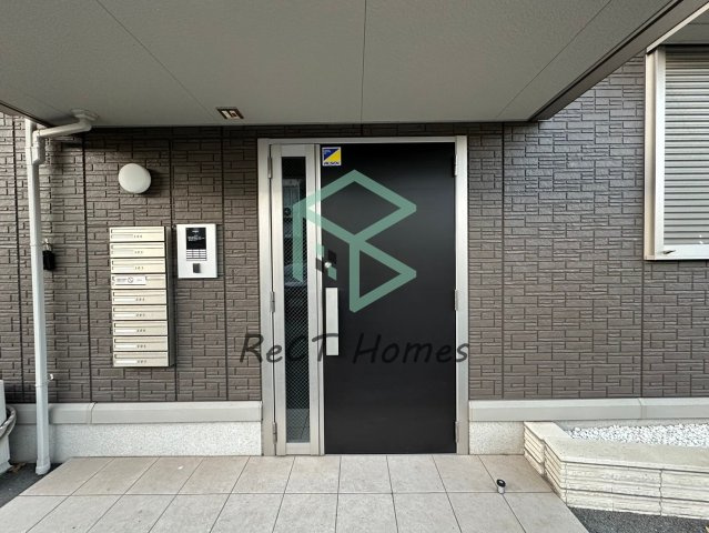 姫路市亀山の賃貸マンションのエントランス