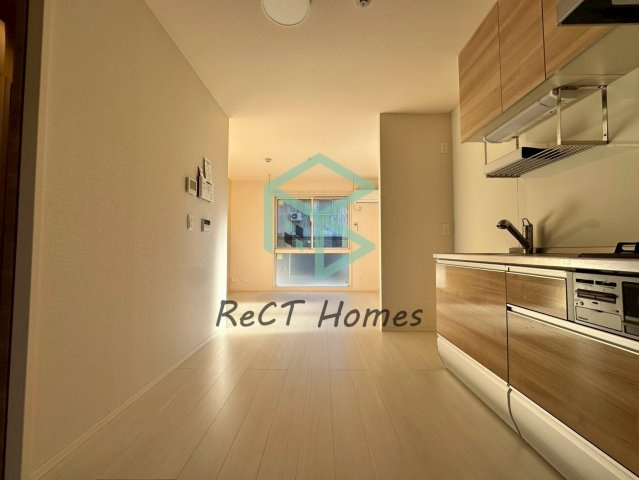 姫路市亀山の賃貸マンションの居間・リビング