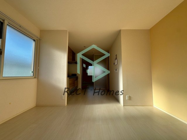 姫路市亀山の賃貸マンションの居間・リビング