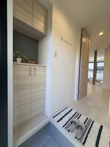 フレグランス奥沢の玄関