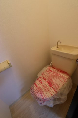 【トイレ】 | メゾン小萩 | 温水洗浄便座を新規で設置しました